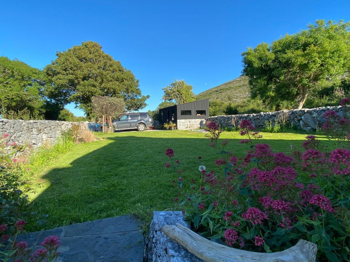 Oranuisce Thatch Cottage Ballyvaughan Exterior photo